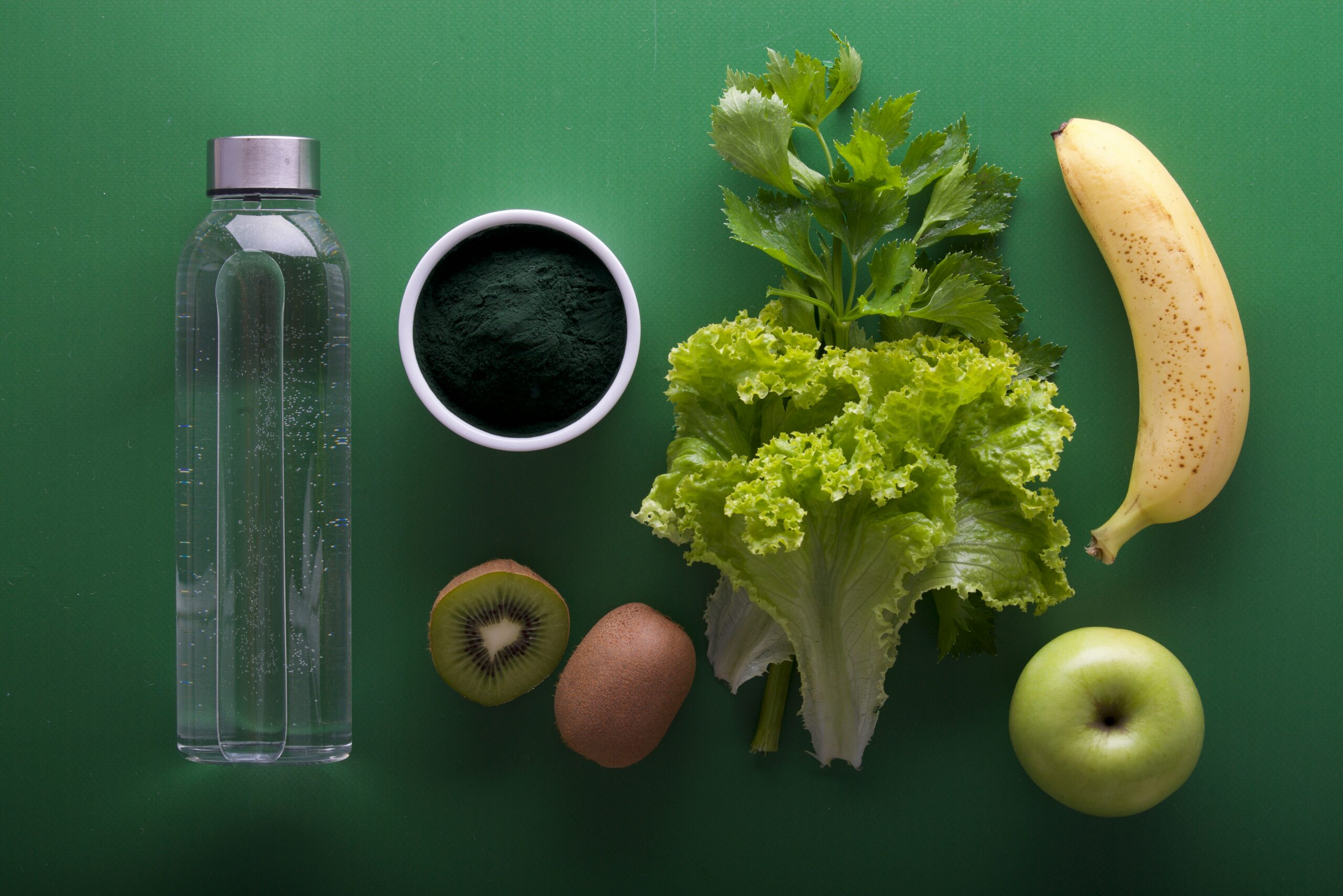 Magneesiumirikkad rohelised toidud ja spirulina - looduslik toetus unele